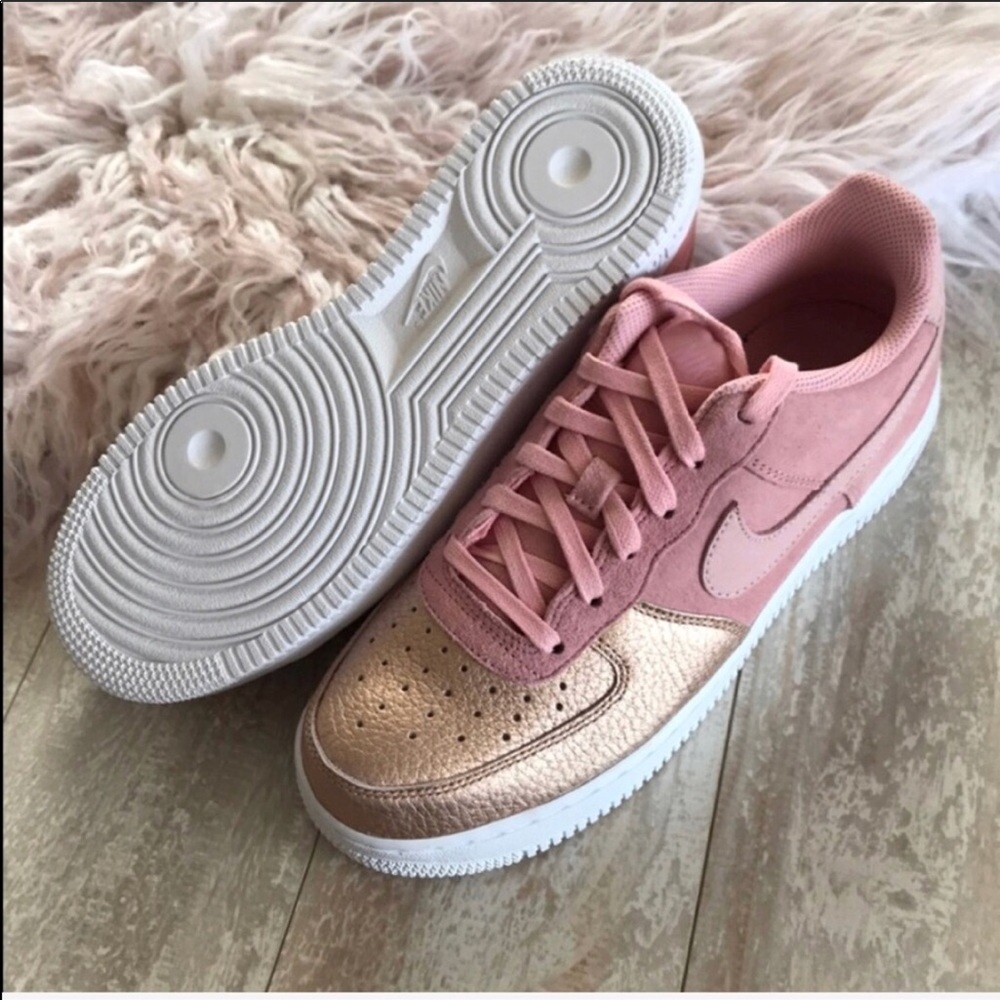 NWT Nike Air Force 1 Rare Pink/Gold - Picture 8 of 8